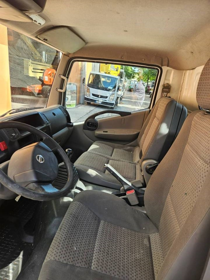 Socage DA 320  - Camion avec nacelle: photos 5 Socage DA 320  - Camion avec nacelle: photos 5