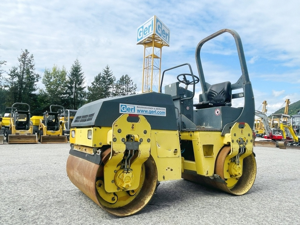 Bomag BW120 AD-3 (4046) - Rouleau compresseur: photos 1 Bomag BW120 AD-3 (4046) - Rouleau compresseur: photos 1