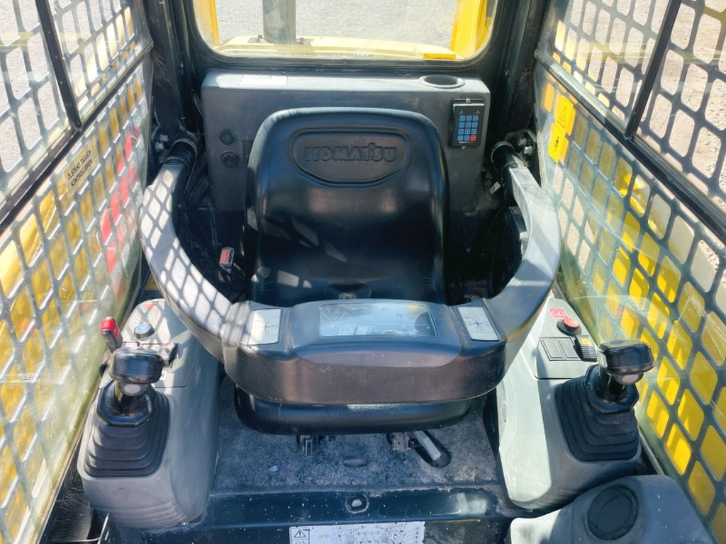 Komatsu SK714-5 (4065) - Mini chargeuse: photos 5 Komatsu SK714-5 (4065) - Mini chargeuse: photos 5