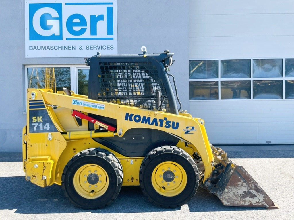 Komatsu SK714-5 (4067) - Mini chargeuse: photos 2 Komatsu SK714-5 (4067) - Mini chargeuse: photos 2