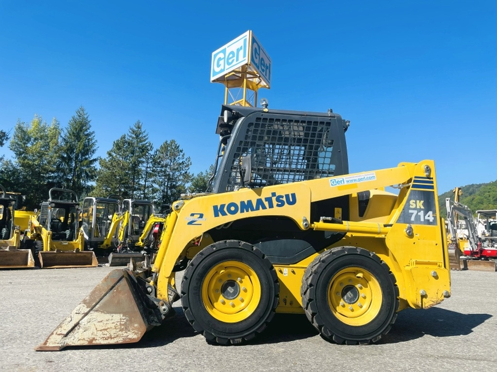 Komatsu SK714-5 (4067) - Mini chargeuse: photos 1 Komatsu SK714-5 (4067) - Mini chargeuse: photos 1