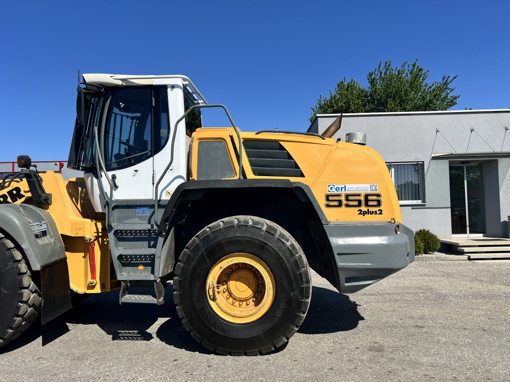 Liebherr L 556 (111583) - Chargeuse sur pneus: photos 2 Liebherr L 556 (111583) - Chargeuse sur pneus: photos 2