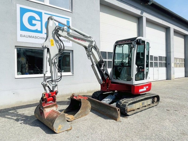 Takeuchi TB138FR (3775) - Mini pelle: photos 4 Takeuchi TB138FR (3775) - Mini pelle: photos 4