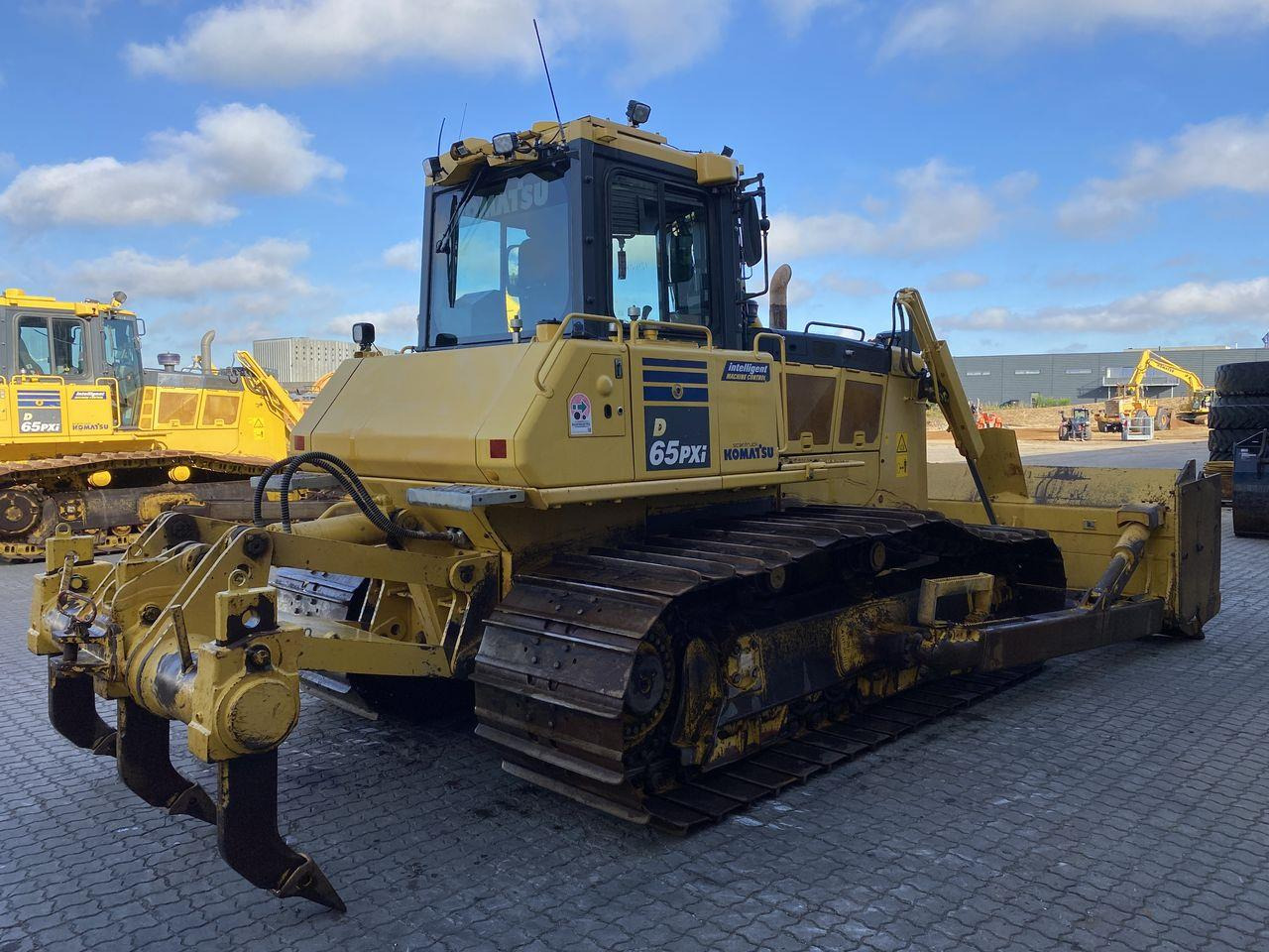 Komatsu D65PXI-18 - Bulldozer: photos 4 Komatsu D65PXI-18 - Bulldozer: photos 4