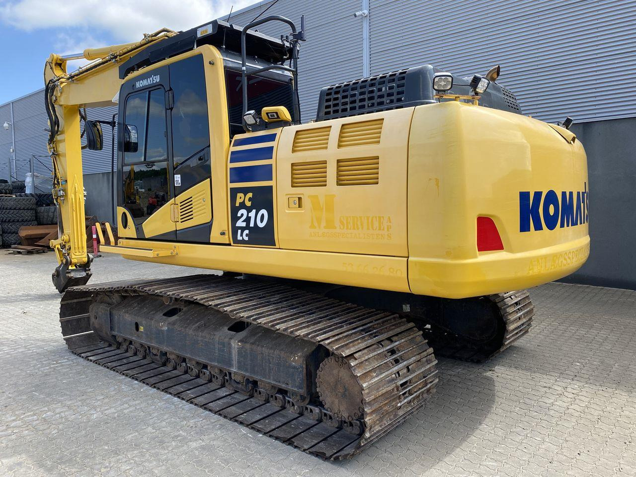 Komatsu PC210LC-11 - Pelle sur chenille: photos 2 Komatsu PC210LC-11 - Pelle sur chenille: photos 2