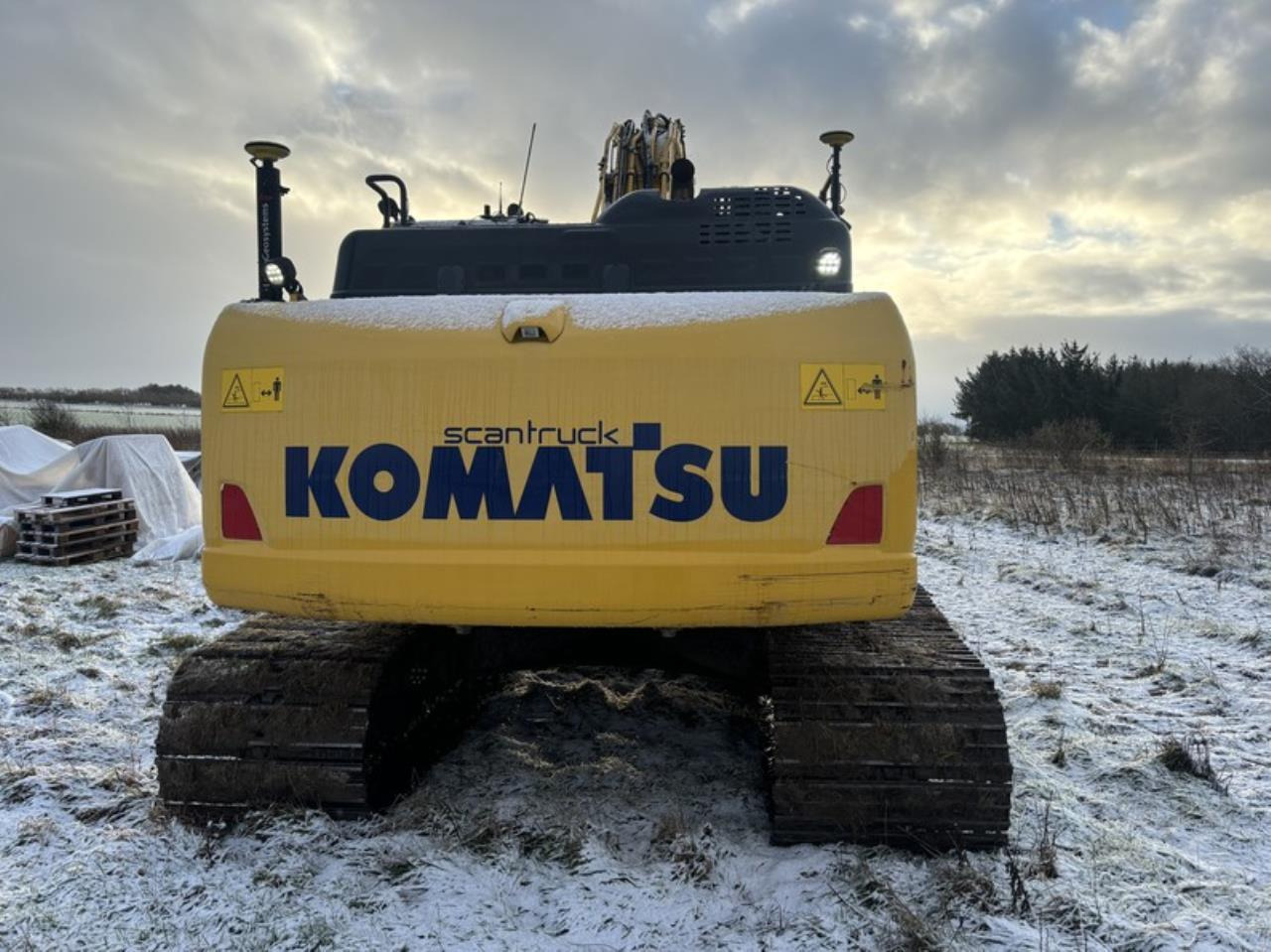 Komatsu PC240LC-11 - Pelle sur chenille: photos 3 Komatsu PC240LC-11 - Pelle sur chenille: photos 3