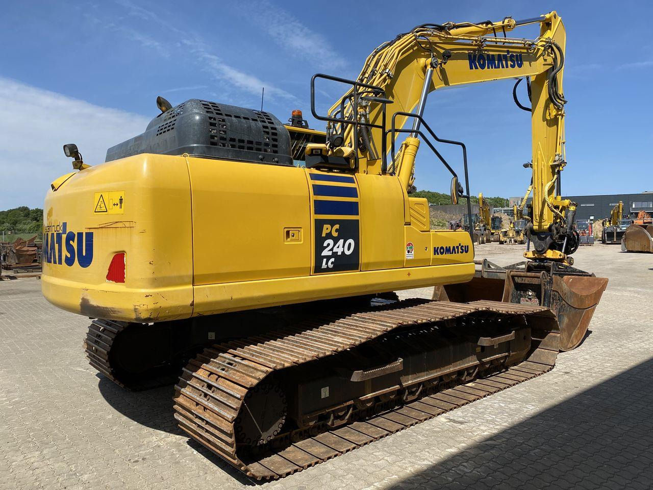 Komatsu PC240LC-11EO - Pelle sur chenille: photos 4 Komatsu PC240LC-11EO - Pelle sur chenille: photos 4
