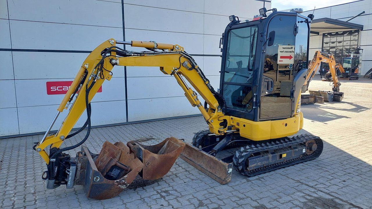 Komatsu PC24MR-5 - Mini pelle: photos 1 Komatsu PC24MR-5 - Mini pelle: photos 1