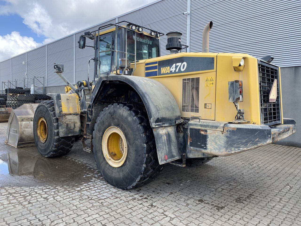Komatsu WA470-7 - Chargeuse sur pneus: photos 2 Komatsu WA470-7 - Chargeuse sur pneus: photos 2