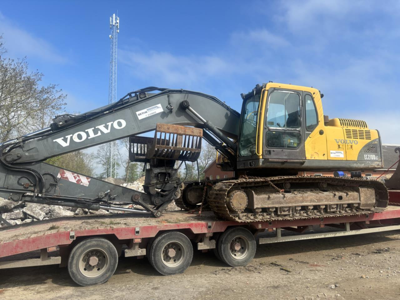Volvo EC210BLC - Pelle sur chenille: photos 1 Volvo EC210BLC - Pelle sur chenille: photos 1