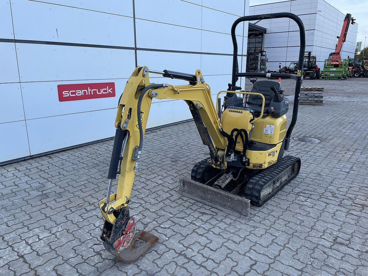 Yanmar VIO12 - Mini pelle: photos 1 Yanmar VIO12 - Mini pelle: photos 1