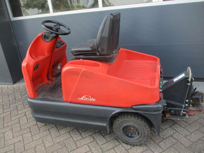 Linde P 60 - Chariot tracteur: photos 2 Linde P 60 - Chariot tracteur: photos 2