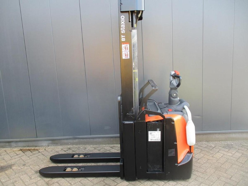 Gerbeur Toyota SPE 160L: photos 1