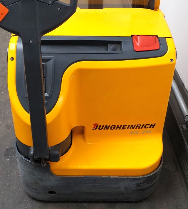 Jungheinrich EJC214 - Gerbeur: photos 3 Jungheinrich EJC214 - Gerbeur: photos 3