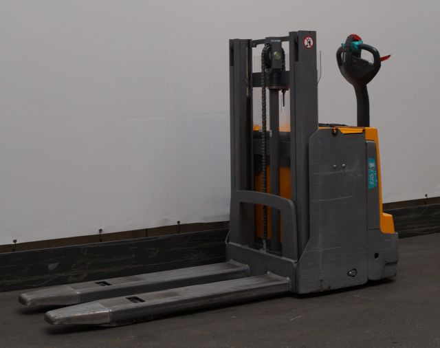 Jungheinrich EJD118 - Gerbeur: photos 1 Jungheinrich EJD118 - Gerbeur: photos 1