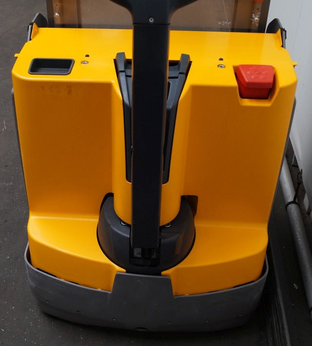 Jungheinrich EJD118 - Gerbeur: photos 3 Jungheinrich EJD118 - Gerbeur: photos 3