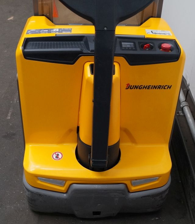 Jungheinrich EJD222 - Gerbeur: photos 3 Jungheinrich EJD222 - Gerbeur: photos 3