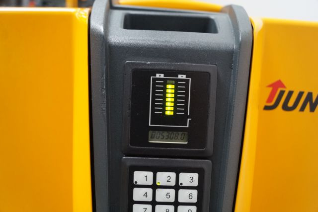 Jungheinrich EJE116 - Transpalette: photos 4 Jungheinrich EJE116 - Transpalette: photos 4