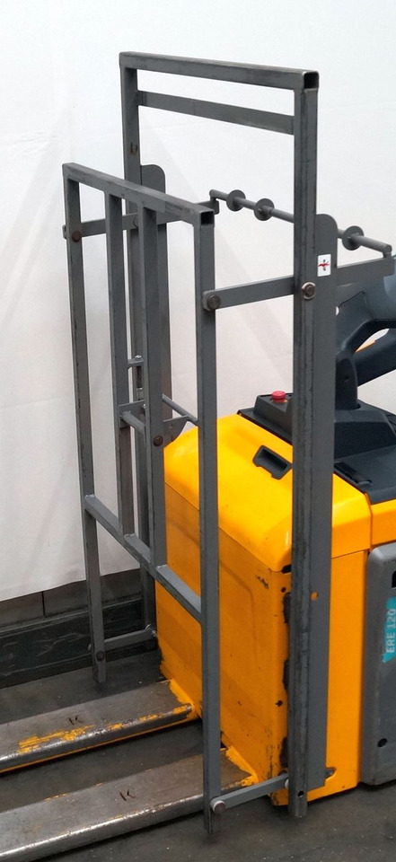 Jungheinrich ERE120 - Transpalette: photos 3 Jungheinrich ERE120 - Transpalette: photos 3