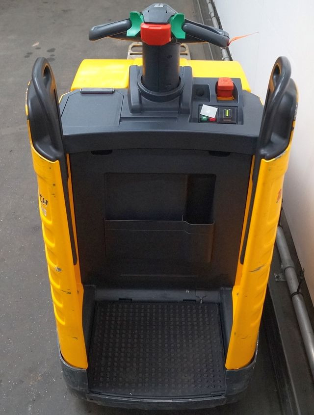 Jungheinrich ERE225 - Transpalette: photos 3 Jungheinrich ERE225 - Transpalette: photos 3