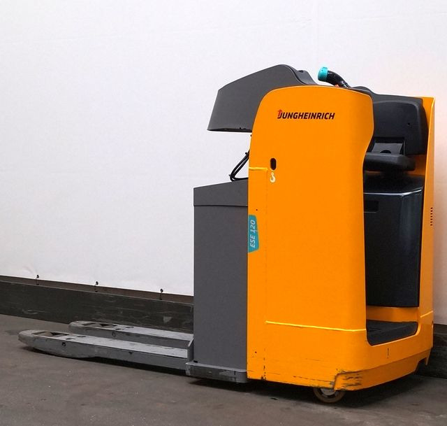 Jungheinrich ESE120 - Transpalette: photos 2 Jungheinrich ESE120 - Transpalette: photos 2