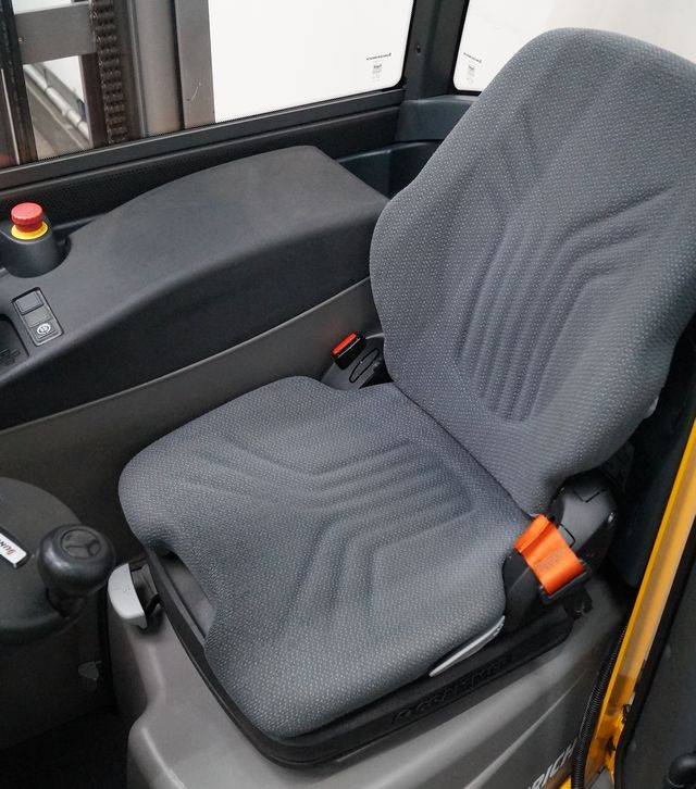 Jungheinrich ETV214 - Chariot à mât rétractable: photos 4 Jungheinrich ETV214 - Chariot à mât rétractable: photos 4