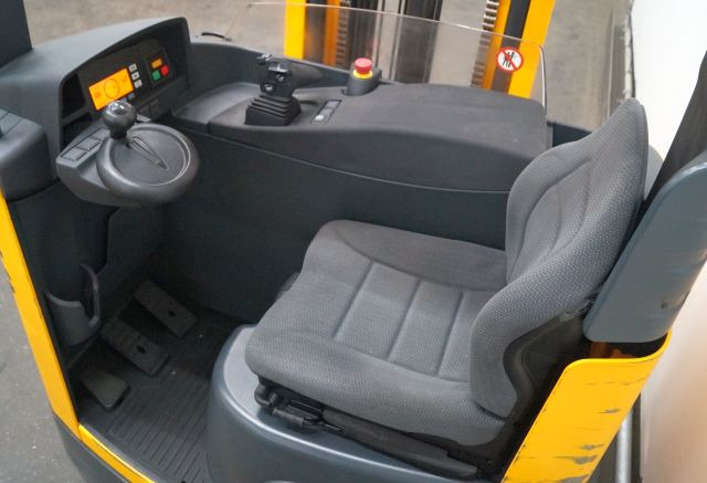 Jungheinrich ETV216 - Chariot à mât rétractable: photos 3 Jungheinrich ETV216 - Chariot à mât rétractable: photos 3