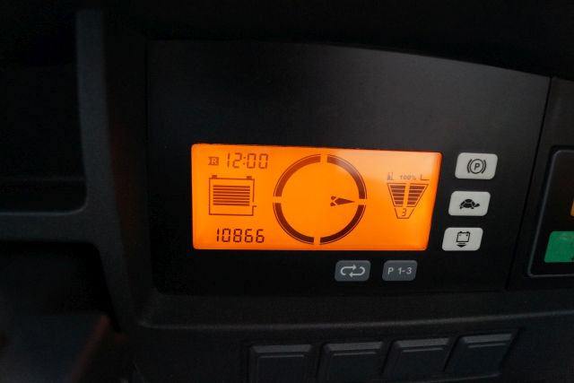 Jungheinrich ETV216 - Chariot à mât rétractable: photos 4 Jungheinrich ETV216 - Chariot à mât rétractable: photos 4