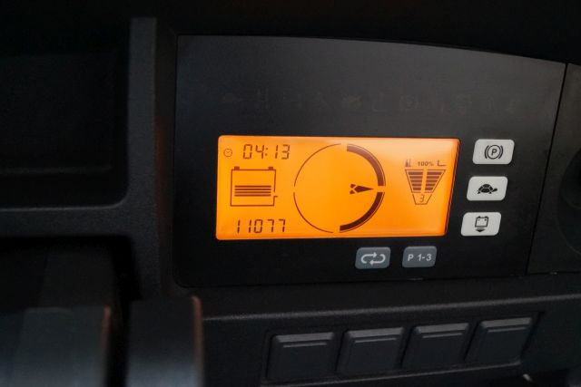 Jungheinrich ETV320 - Chariot à mât rétractable: photos 4 Jungheinrich ETV320 - Chariot à mât rétractable: photos 4