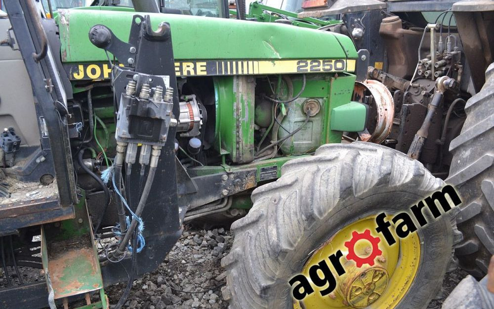 John Deere części używane 2250 2450 2650 2850 silnik most skrzynia zwolnica piasta zębatka koło oś - Boîte de vitesse pour Machine agricole: photos 2 John Deere części używane 2250 2450 2650 2850 silnik most skrzynia zwolnica piasta zębatka koło oś - Boîte de vitesse pour Machine agricole: photos 2