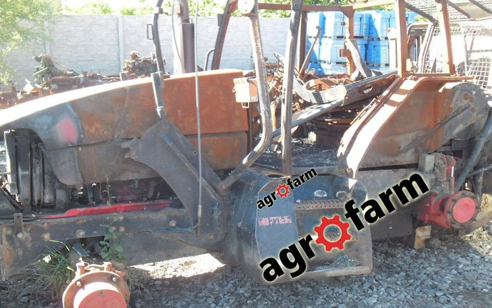 MCCormick części MTX 150 175 skrzynia silnik most oś napęd kabina wał blok głowica piasta - Boîte de vitesse pour Machine agricole: photos 5 MCCormick części MTX 150 175 skrzynia silnik most oś napęd kabina wał blok głowica piasta - Boîte de vitesse pour Machine agricole: photos 5