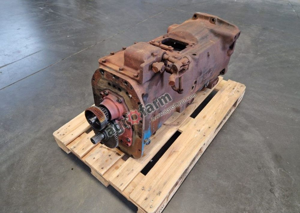 Skrzynia biegów Ford 7700, D7NN7006C - Boîte de vitesse: photos 1 Skrzynia biegów Ford 7700, D7NN7006C - Boîte de vitesse: photos 1