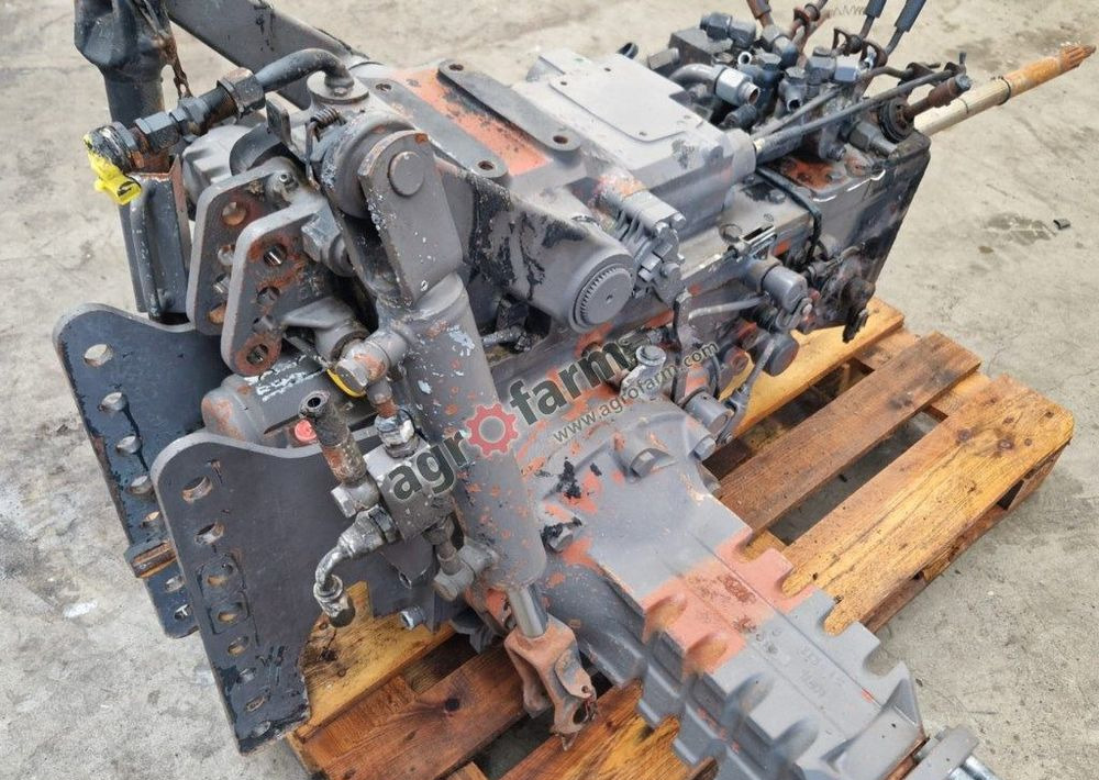 Skrzynia biegów, most tylny Renault Fructus 130 - Boîte de vitesse: photos 4 Skrzynia biegów, most tylny Renault Fructus 130 - Boîte de vitesse: photos 4