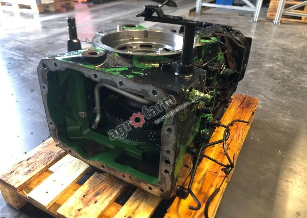 TYLNY MOST JOHN DEERE L202166 - Transmission: photos 3 TYLNY MOST JOHN DEERE L202166 - Transmission: photos 3
