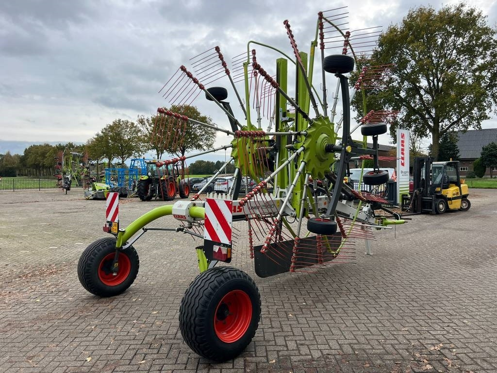 Claas Liner 2900 - Faneuse: photos 5 Claas Liner 2900 - Faneuse: photos 5