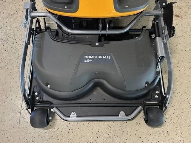 Stiga Park 300 lc Frontmaaier  - Motofaucheuse: photos 3 Stiga Park 300 lc Frontmaaier  - Motofaucheuse: photos 3