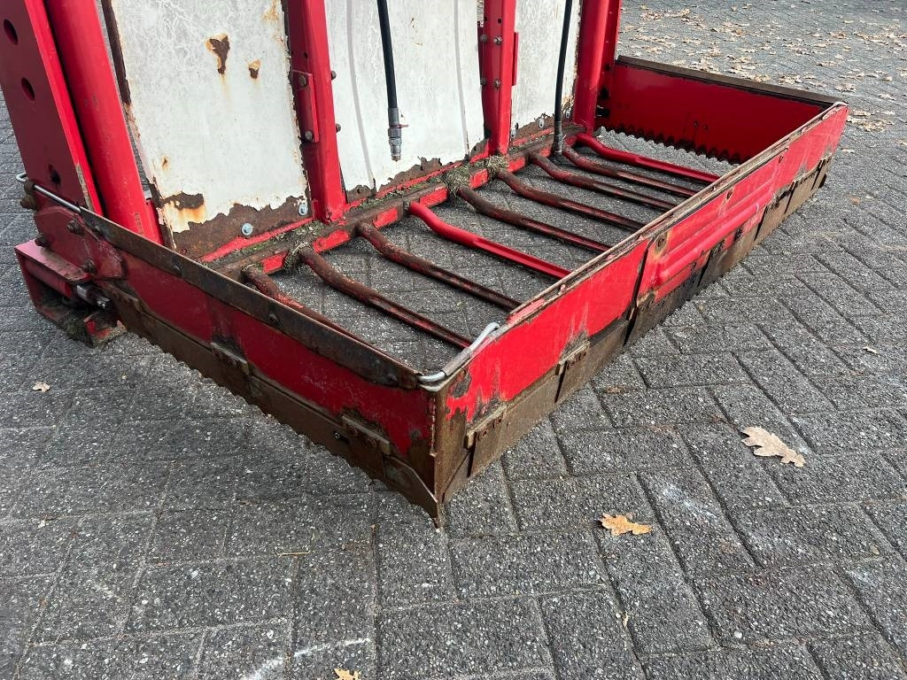 Trioliet TU 170 kuilvoersnijder - Matériel d'élevage: photos 5 Trioliet TU 170 kuilvoersnijder - Matériel d'élevage: photos 5