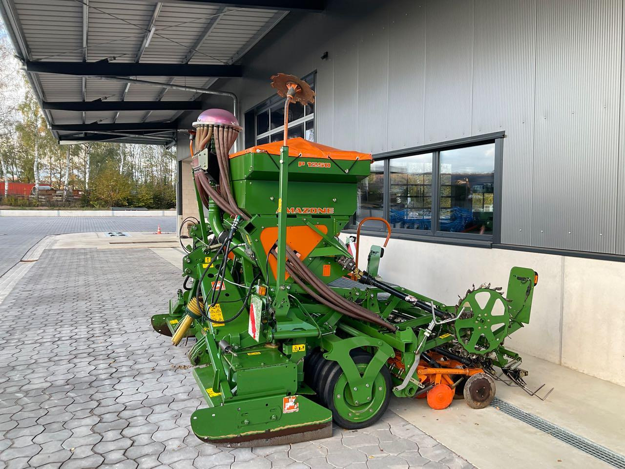 Amazone ADP 303 Spezial, KX 3000 - Combiné de semis: photos 1 Amazone ADP 303 Spezial, KX 3000 - Combiné de semis: photos 1