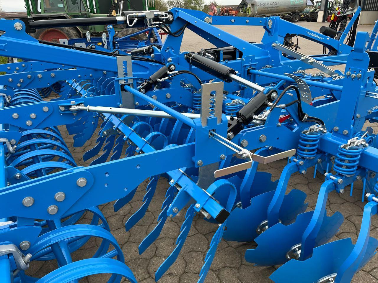 Lemken Rubin 10 TF/500 - Cover crop: photos 5 Lemken Rubin 10 TF/500 - Cover crop: photos 5
