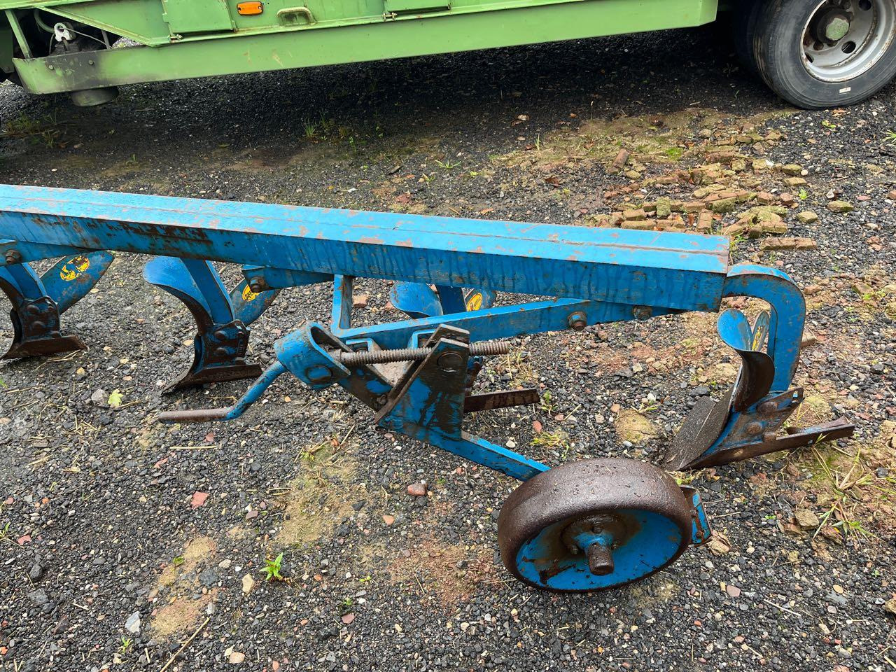 Rabe Gimpel E60 - Charrue: photos 5 Rabe Gimpel E60 - Charrue: photos 5