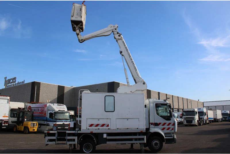 Renault Midlum 220 + manual - Camion: photos 4 Renault Midlum 220 + manual - Camion: photos 4