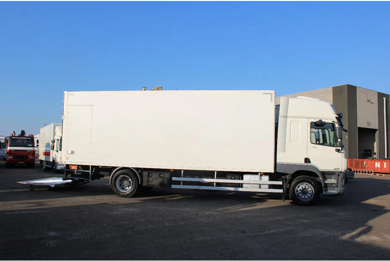 DAF CF 260 + EURO 6 + LIFT - Camion fourgon: photos 4 DAF CF 260 + EURO 6 + LIFT - Camion fourgon: photos 4