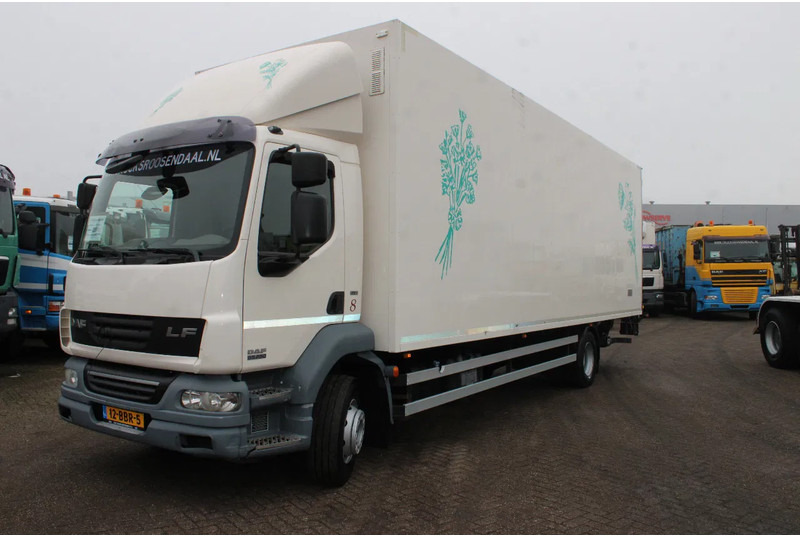 DAF LF 55.250 + euro 5 + lift + 16t - Camion fourgon: photos 2 DAF LF 55.250 + euro 5 + lift + 16t - Camion fourgon: photos 2