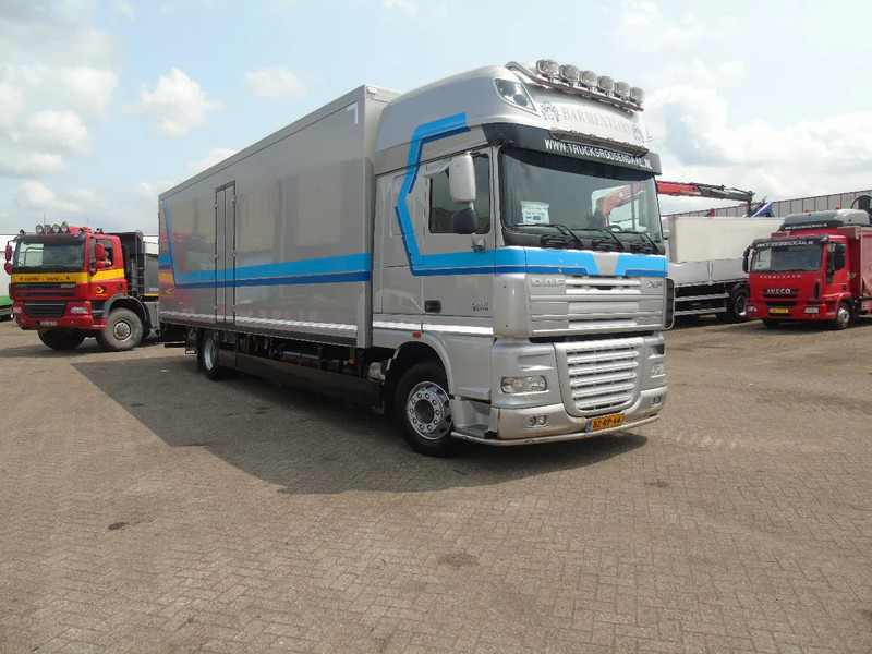 DAF XF 105 .410 + EURO 5 + 2.73 HEIGHT - Camion frigorifique: photos 2 DAF XF 105 .410 + EURO 5 + 2.73 HEIGHT - Camion frigorifique: photos 2