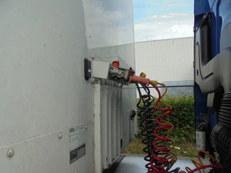 HTF HZCT 32 + 2 AXLE + AMA LIFT - Semi-remorque fourgon: photos 5 HTF HZCT 32 + 2 AXLE + AMA LIFT - Semi-remorque fourgon: photos 5