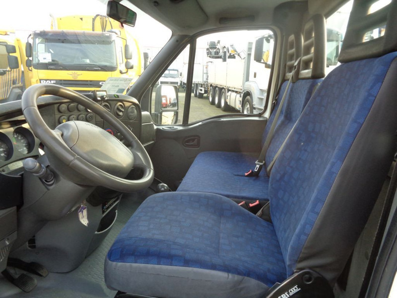 Iveco Daily reserved !!! 40C17 + Manual - Utilitaire plateau: photos 4 Iveco Daily reserved !!! 40C17 + Manual - Utilitaire plateau: photos 4