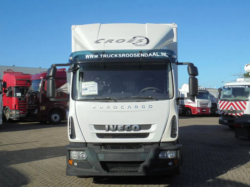 Iveco EuroCargo 120E25 + Euro 5 + Palfiinger Lift + Manual - Camion fourgon: photos 2 Iveco EuroCargo 120E25 + Euro 5 + Palfiinger Lift + Manual - Camion fourgon: photos 2