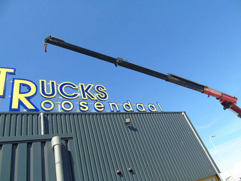 Iveco Eurocargo 160E25 + HMF 1210K-RC + EURO 6 - Camion grue: photos 5 Iveco Eurocargo 160E25 + HMF 1210K-RC + EURO 6 - Camion grue: photos 5