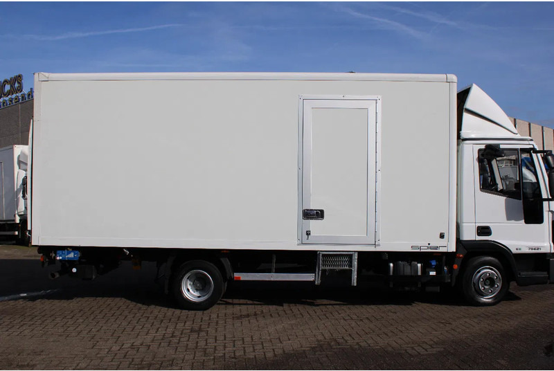 Iveco Eurocargo 75E21 + euro 6 + manual + 7.5t - Camion fourgon: photos 5 Iveco Eurocargo 75E21 + euro 6 + manual + 7.5t - Camion fourgon: photos 5