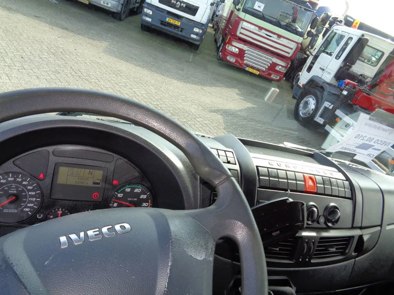 Iveco Eurocargo 80EL21 RESERVED Manual + Euro 6 + Dhollandia Lift - Camion à rideaux coulissants: photos 4 Iveco Eurocargo 80EL21 RESERVED Manual + Euro 6 + Dhollandia Lift - Camion à rideaux coulissants: photos 4
